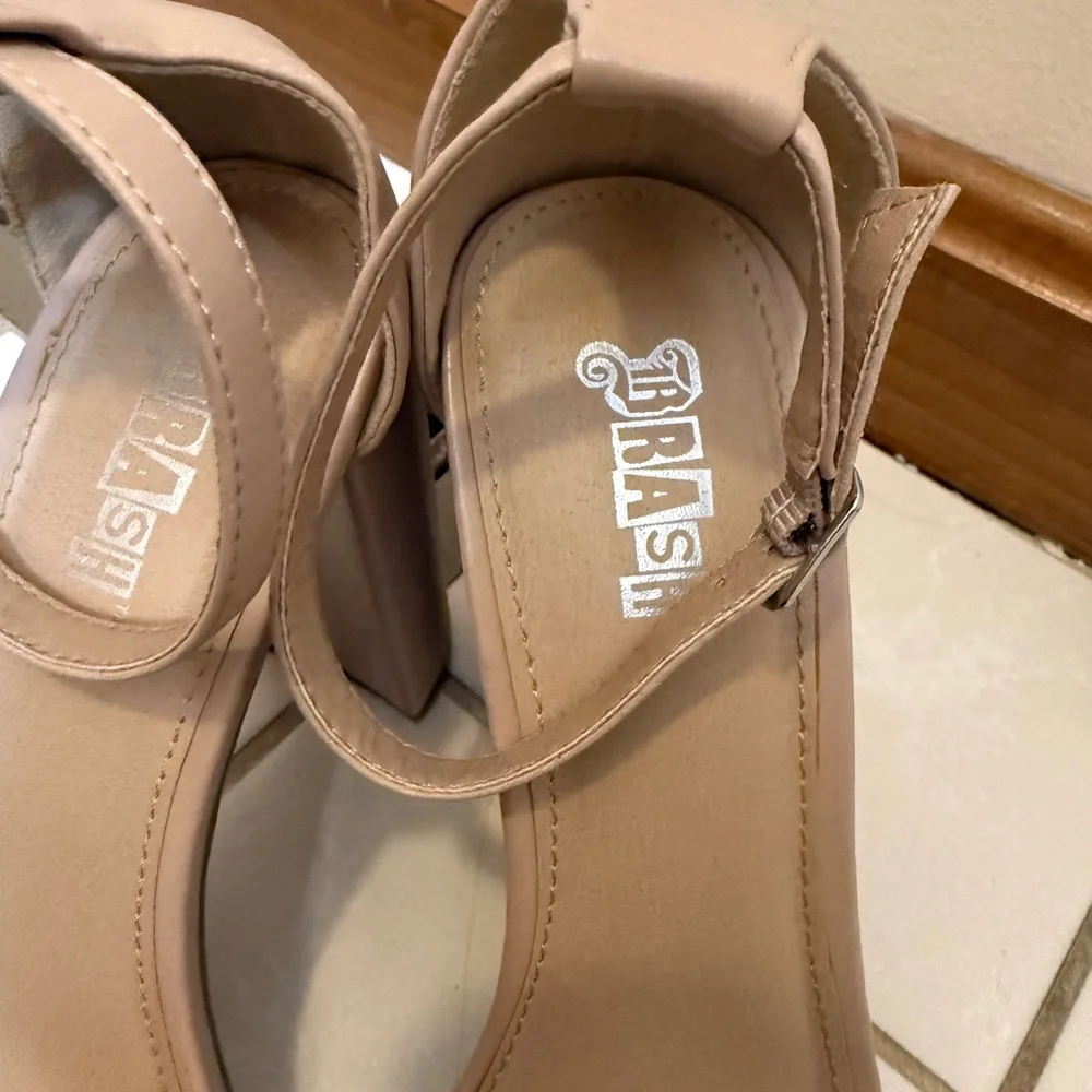 Brash | Nude colored block heels size 9.5